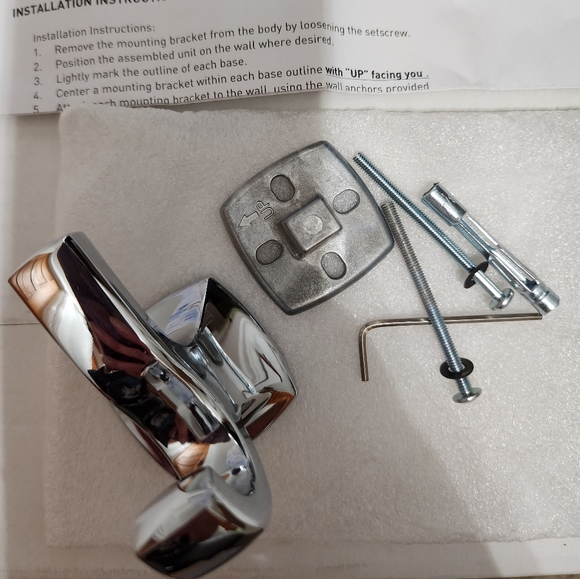 Moen Voss double robe hook chrome - Picture 2 of 3